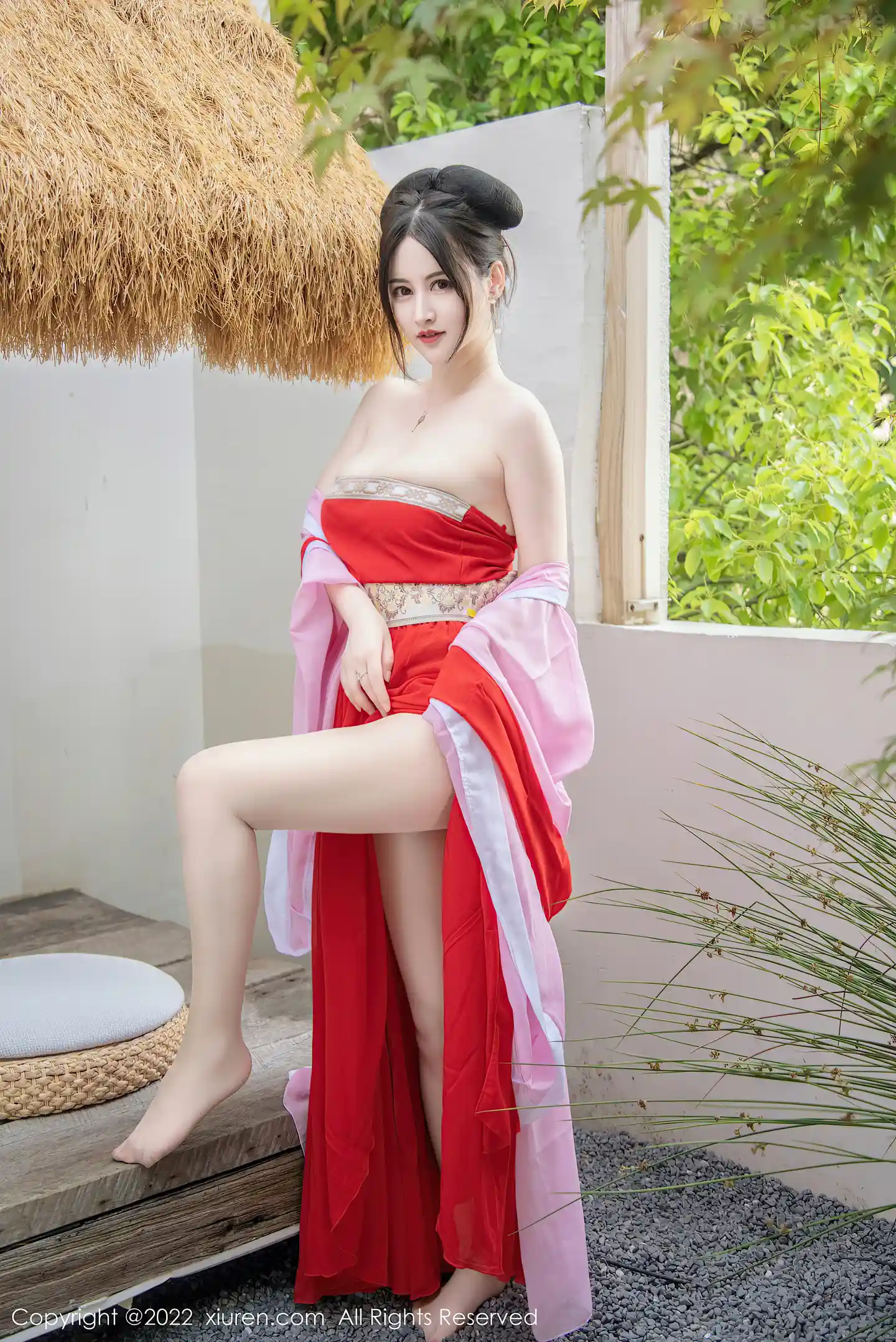 图片[3]-[XiuRen秀人网] VOL.5141 模特诗诗kiki性感古装服饰配无内肉丝半脱秀惹火身材诱惑写真80P-秀人网官方网站